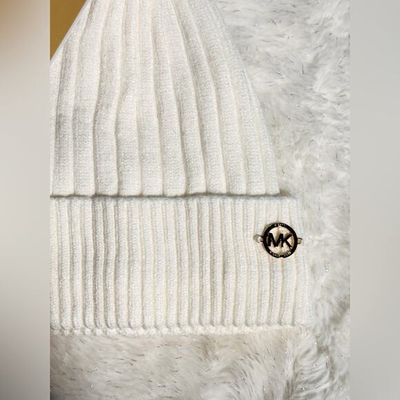 NWT - Michael Michael Kors - Women`s Teddy Fleece Faux Fur Pom Po… - Picture 3 of 3